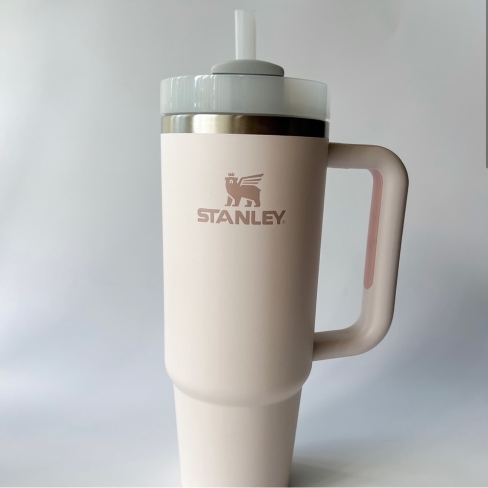 30 oz Rose Quartz Stanley Cup